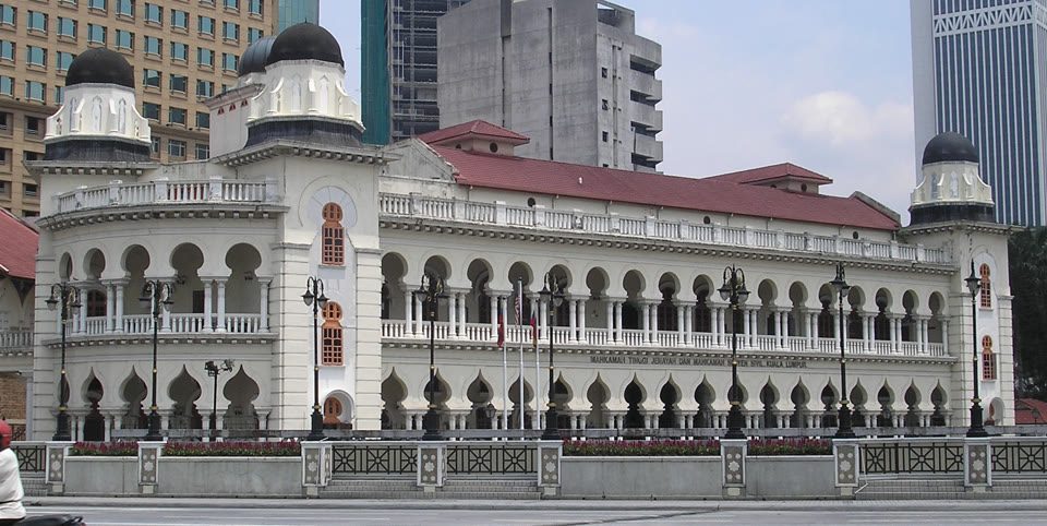 吉隆坡旧高庭建筑。司法危机要看的，不只是法院这栋楼，而是楼里的人能不能在行政权之外作出判断。